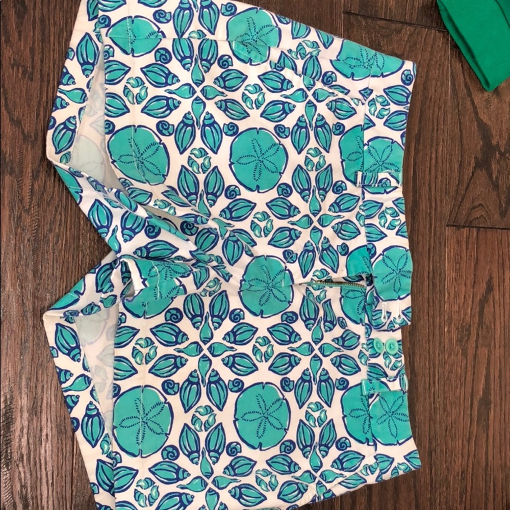 vineyard vines sand dollar printed shorts